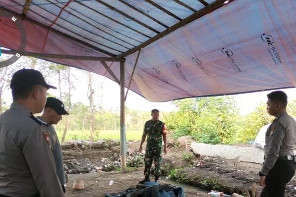 Berdasar Laporan Warga, Petugas Gabungan Polisi-TNI Gerebek Arena Sabung Ayam Wagir