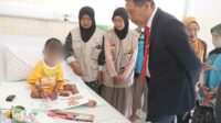 Pj. Wali Kota Malang kunjungi dan beri dukungan psikologis bocah Kedungkandang korban kekerasan. (ist) - Pj. Wali Kota Malang Beri Dukungan Psikologis Bocah Kedungkandang Korban Kekerasan