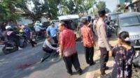 Menghindari Etalase Jatuh di Jalan Raya Genengan, Seorang Lelaki Tewas Menabrak Truk