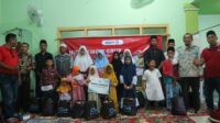 HUT Memo X: Santunan pada puluhan anak yatim bersama Yayasan Baitul Maal (YBM) PLN Unit Pelaksana Pelayanan Pelanggan (UP3) Pamekasan di Mushola Al-Mounier, Jl Tumenggungan, Pamekasan, Senin (30/10/2023). (Seru.co.id/udi) - HUT ke-8 Memo X, Bersama YBM PLN UP3 Pamekasan Santuni Anak Yatim