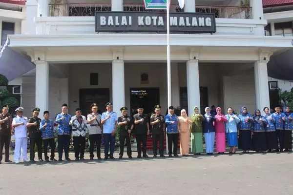 Dandim 0833/Kota Malang Hadiri Upacara Peringatan HUT KORPRI dan PGRI