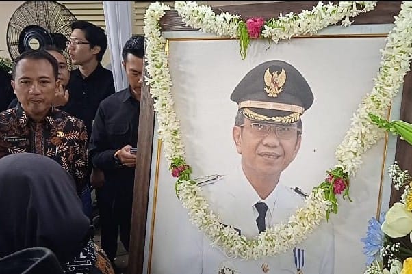 Pesan Khusus Mendiang ER ke Ketua Komisi C DPRD Batu
