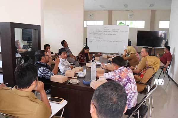 Kegiatan Brainstorming Pengurus Komite Ekonomi Kreatif Kota Batu. (Seru.co.id/dik) - Tatap Kinerja Kedepan, Komite Ekonomi Kreatif Kota Batu Brainstorming Anggota