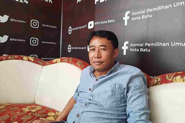 Ketua Komisi Pemilihan Umum Kota Batu, Heru Joko Purwanto. (dik) - KPU Batu Gelar Rapat Pleno, Tetapkan DCT Bacaleg DPRD Batu