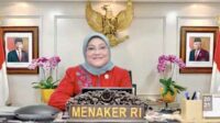 Menaker Ida Fauziyah. (ist) - Semua Gubernur Wajib Umumkan Kenaikan UMP 2024 Paling Lambat 21 November!