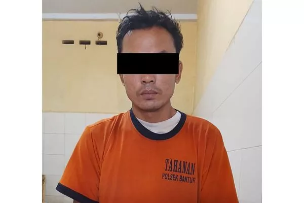 Lelaki di Bantur Diringkus Seusai Edarkan Pil ££
