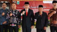 Pj. Wali Kota Batu Dr Aries Agung Paewai SSTP MM bersama perwakilan BPD. (ist) - Pj. Walikota Batu Minta BPD Berikan Perhatian Serius Permasalahan di Desa