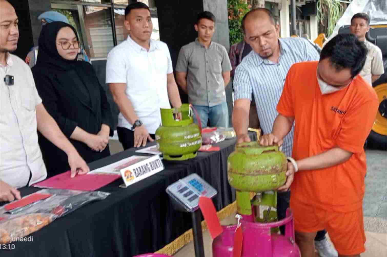 Pelaku Pengoplosan Gas LPG Bersubsidi Diringkus Polresta Malang Kota