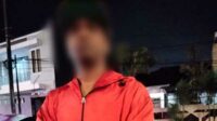 Salah seorang pengamen yang berhasil diturunkan paksa di area Parkir Bus salah satu obyek wisata di Kota Batu. (Seru.co.id/dik) - Respon Keluhan Pelaku Wisata Soal Pengamen, Ini sikap Pemkot Batu dan APH