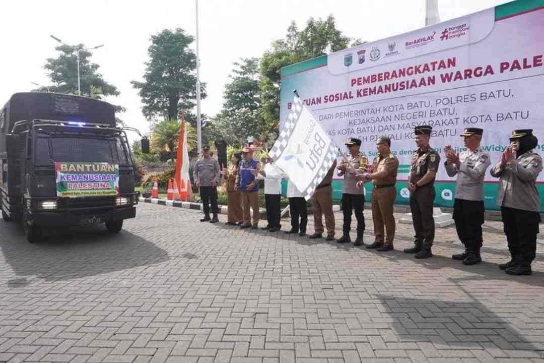 Bantuan Kemanusiaan Warga Batu untuk Rakyat Palestina Diberangkatkan dari Balai Kota