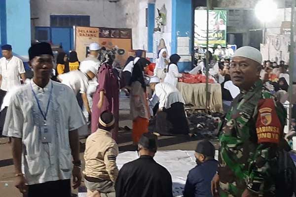 Babinsa Koramil 0833/05 Lowokwaru amankan Dinoyo Bermunajat Riyadlul Jannah. (ist) - Babinsa Koramil 0833/05 Lowokwaru Amankan Dinoyo Bermunajat Riyadlul Jannah