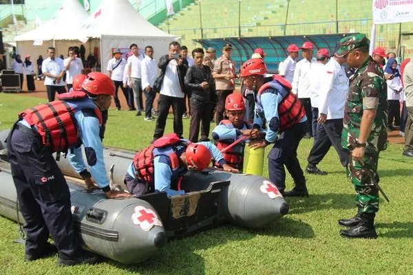 Dandim 0833 Bersama Forkopimda Hadiri Apel Peringatan Hari Relawan PMI 2023