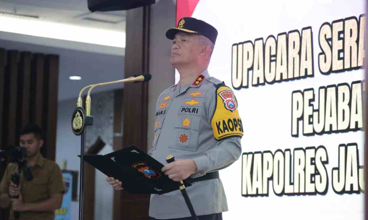Kapolda Pimpin Sertijab PJU dan Kapolres Jajaran Polda Jatim