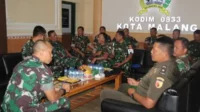 Kasdim 0833 Sambut Kunker Kasgartap III/Surabaya