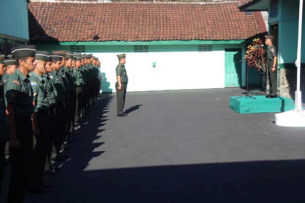 Kodim 0833/Kota Malang gelar upacara peringati Hari Bela Negara. (ist) - Kodim 0833/Kota Malang Gelar Upacara Peringati Hari Bela Negara