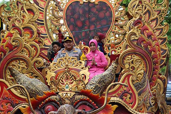 Penyambutan AKBP Jazuli Dani Irawan sebagai kapolres Pamekasan. (Seru.co.id/udi) - Jelang Natal dan Tahun Baru, Polres Pamekasan Resmi Berganti Nahkoda