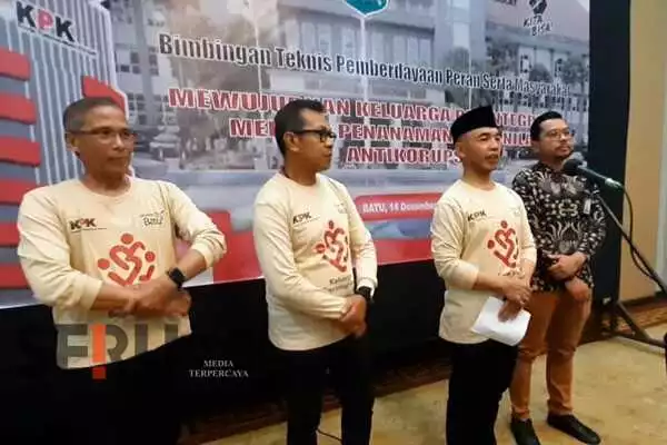 KPK-RI Berikan Program Keluarga Berintegritas pada Anggota DPRD Batu dan Pasangannya