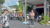 Pj Wali Kota Malang saat memberikan instruksi di kantor Kecamatan Sukun. (ws10) - Pj Wali Kota Malang Berikan Tiga Instruksi Kepada Camat, Lurah dan ASN