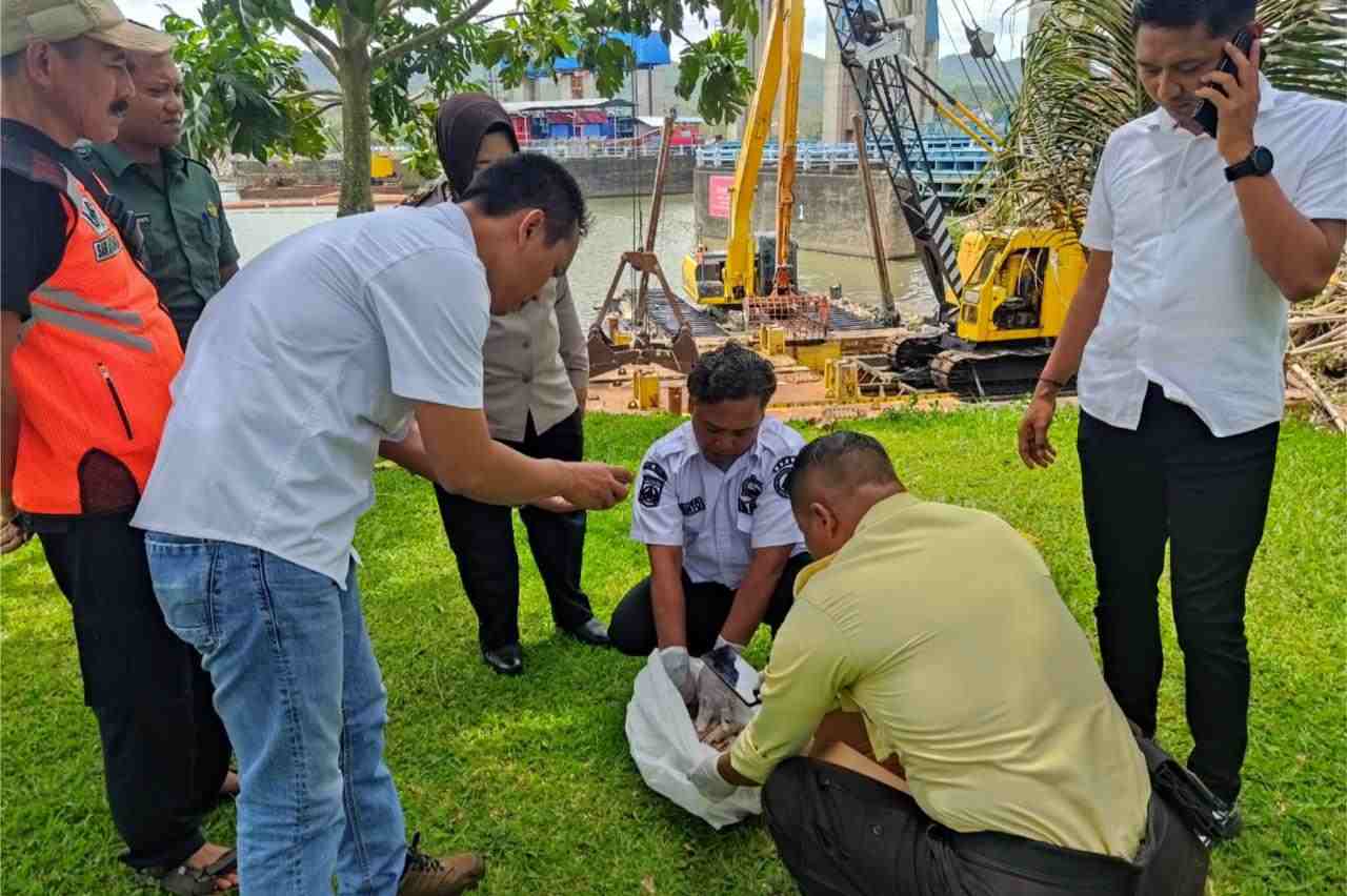 Mayat Bayi Berumur Satu Bulan Ditemukan di Bendungan Sengguruh