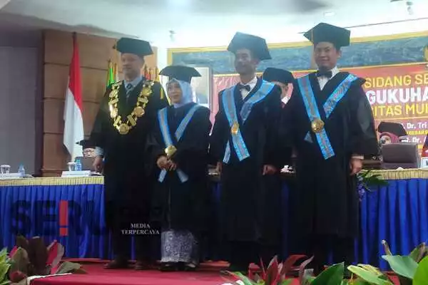 Tiga Guru Besar FISIP UMM Usung Tata Kota, Politik hingga Terorisme