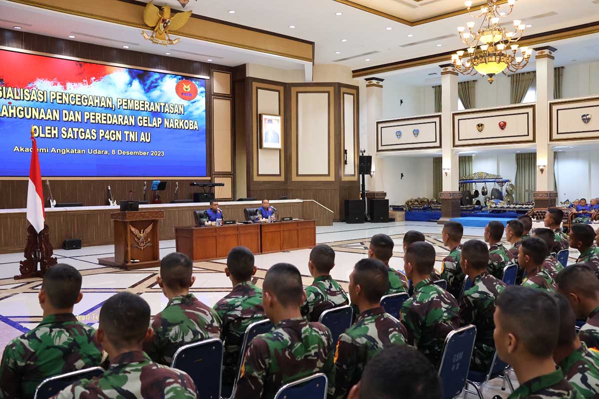 Tim RAN P4GN kampanye anti narkoba pada Karbol TNI AU. (dispenau for SERU.co.id) - Tim RAN P4GN Kampanye Anti Narkoba pada Karbol TNI AU