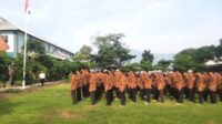 Babinsa Koramil 0833/04 berikan materi kedisiplinan dan PBB SMK Negeri 11  Malang. (ist) - Babinsa Koramil 0833/04 Berikan Materi Kedisiplinan dan PBB SMK Negeri 11 Malang