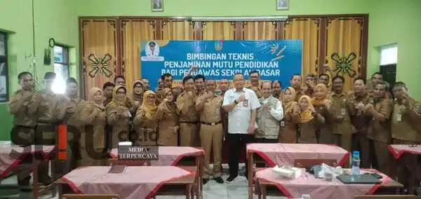 Tingkatkan Kualitas Pendidikan, Disdikbud Jombang Gelar Bimtek bagi Pengawas SD