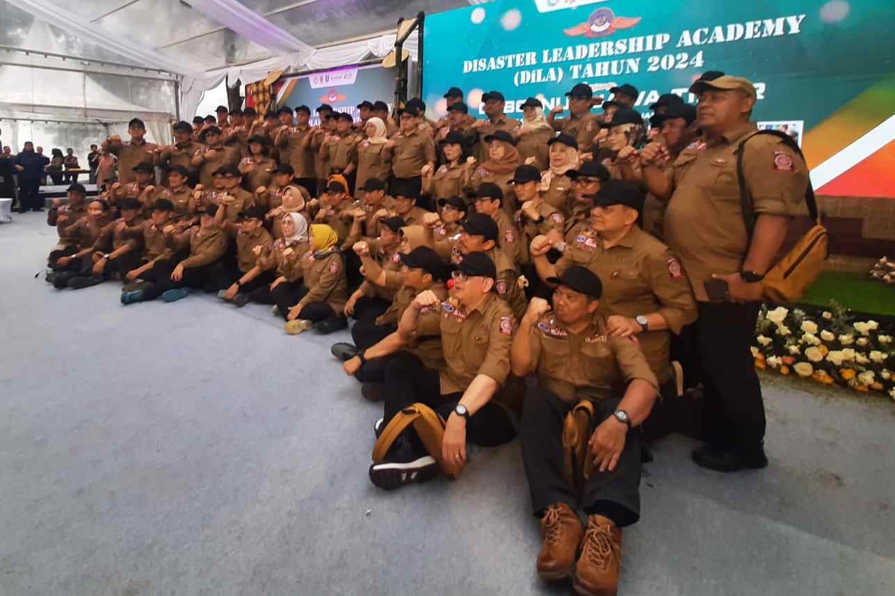 Khofifah Tutup Kegiatan DiLA di Batu, Seluruh Pejabat Pemprov Sah Menjadi Sahabat Tagana