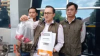 Bawaslu Laporkan Pembakaran Bendera Parpol PDI-P ke Polresta Makota