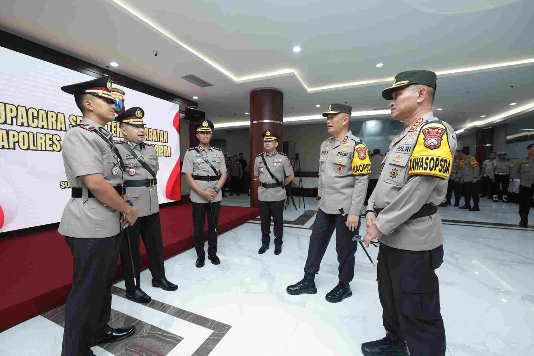 Tiga Kapolres di Polda Jawa Timur Dimutasi
