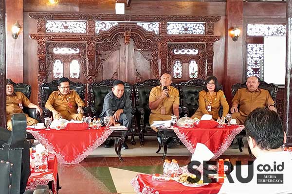 Ngombe ketiga diadakan di Gazebo Balaikota Malang. (ws10) - Ikatan Arsitek Indonesia Berharap Pembangunan Kayutangan Heritage Lebih Terarah