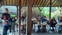 Pj. Wali Kota Batu sampaikan capaian dan target kinerja Pemkot Batu kepada awak media. (Seru.co.id/dik) - Pemkot Batu Gelar Press Conference Pencapaian Kinerja 2023 dan Target 2024