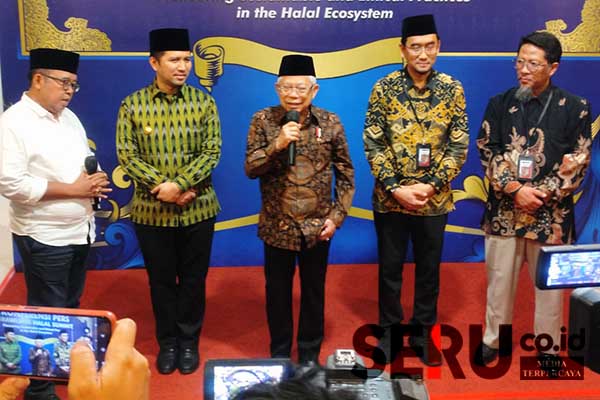 Wapres Ma'ruf Amin bantah 15 menteri akan mundur. (rhd) - Ma'ruf Amin Bantah 15 Menteri Akan Mundur