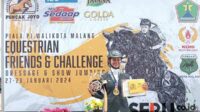 Widya menerima penghargaan berupa medali dan uang pembinaan. (Seru.co.id/ws10) - Berkat Kerja Keras, Widya Ayu Prasista Sabet Juara Satu Kategori Dressage U-21
