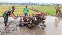 Bersama Poktan Suka Maju, Babinsa Wonokoyo Dukung Ketahanan Pangan