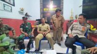 Kades Lembengan Jember dan Jajarannya. (Seru.co.id/amb) - Kades Lembengan Jember Akui Ada Potongan Honor Petugas Linmas di Desanya