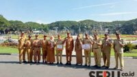 Kecamatan Sukun raih inovasi terbaik pada Internalisasi Core Values ASN Berakhlak Tahun 2023. (ws10) - Pj Wali Kota Malang Berikan Penghargaan ASN Berakhlak Kepada Inovasi OPD Terbaik
