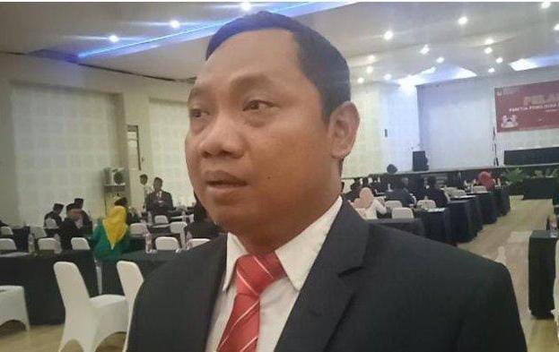 Sekdes Lembengan Jember Diduga Sunat Honor 50 Linmas di 25 TPS