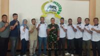 PWI Malang Raya audiensi bersama Dandim 0833. (ist) - Gandeng PWI Malang Raya, Personel Kodim 0833 Siap Ikuti Pelatihan Jurnalistik