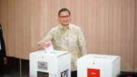 Pj. Wali Kota Batu, Dr. Aries Agung Paewai SSTP MM. (ist) - Pj. Wali Kota Batu dan Sekda Kota Batu Gunakan Hak Pilih