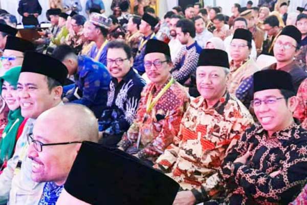Rektor UIN Malang bersama peserta AICIS lainnya. (ist) - Rektor UIN Malang Hadiri AICIS ke-23, Siap Atasi Krisis Kemanusiaan