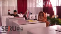 Bupati Malang Mencoblos Bersama Keluarga di TPS 17 Desa Gondanglegi