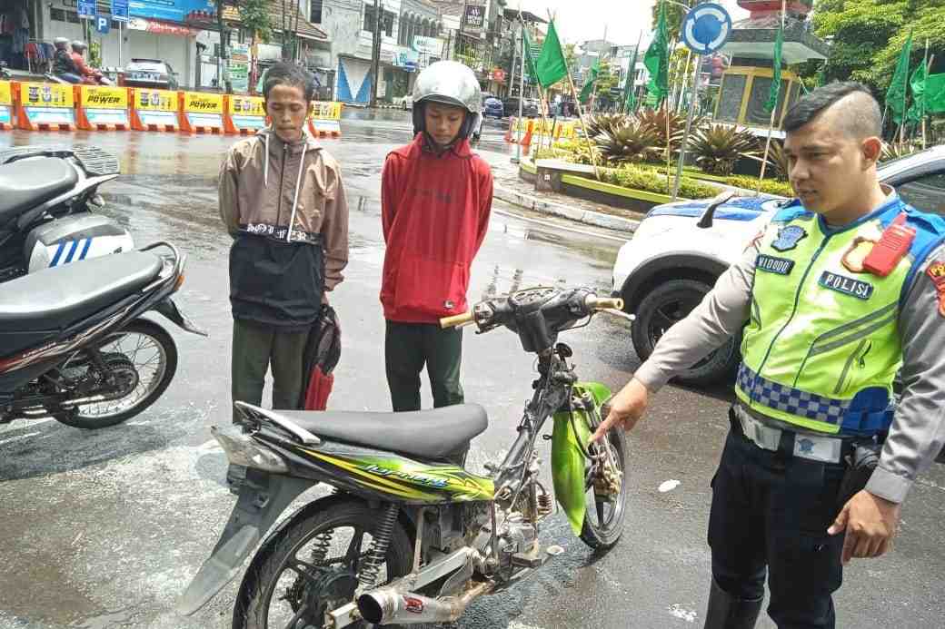 Satlantas Polres Batu Tertibkan Penggunaan Knalpot Tidak Sesuai Spektek