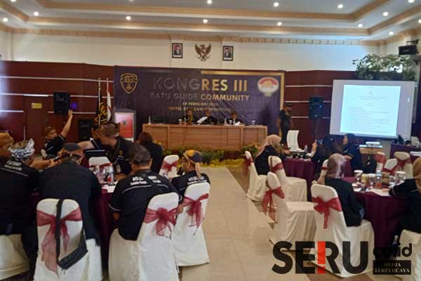 Suasana berlangsungnya Kongres III Batu Guide Community di Zam-Zam Hotel. (Seru.co.id/dik) - Batu Guide Community Gelar Kongres III, Ajang Pemilihan Ketua dan Pengurus Baru