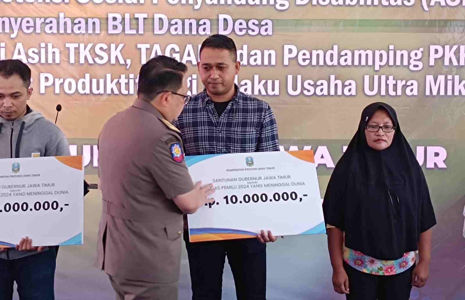 Keluarga Petugas Pemilu 2024 yang Meninggal Terima Santunan
