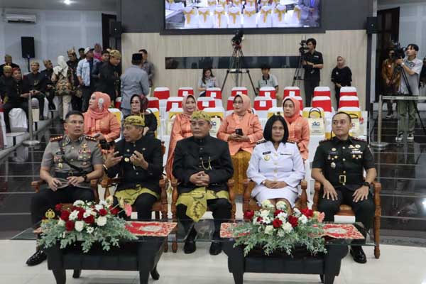 Dandim 0833 hadiri Rapat Paripurna HUT ke-110 Kota Malang. (ist) - Dandim 0833 Hadiri Rapat Paripurna HUT ke-110 Kota Malang