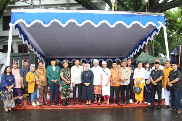 Dandim 0833 hadiri Upacara Tawur Agung Kesanga jelang Nyepi. (ist) - Dandim 0833 Hadiri Upacara Tawur Agung Kesanga Jelang Nyepi