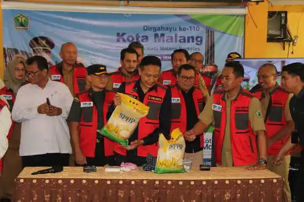 Dandim 0833/Kota Malang Hadiri HLM TPID dan Operasi Pasar Murah di Arjowinangun