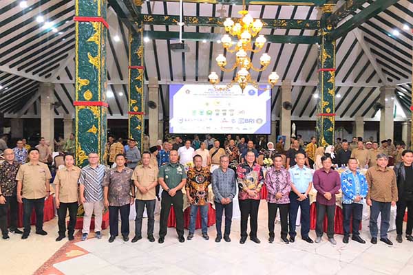 Kegiatan pelantikan ketua dan anggota PWI Malang Raya baru masa Bhakti 2024-2027. (Seru.co.id/wul) - PWI Malang Raya Lantik Ketua dan Anggota Anyar Masa Bhakti 2024-2027