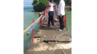 Jembatan Penghubung Pulau Ismoyo dan Wisanggeni Pantai Balekambang Retak Diterjang Ombak Tinggi